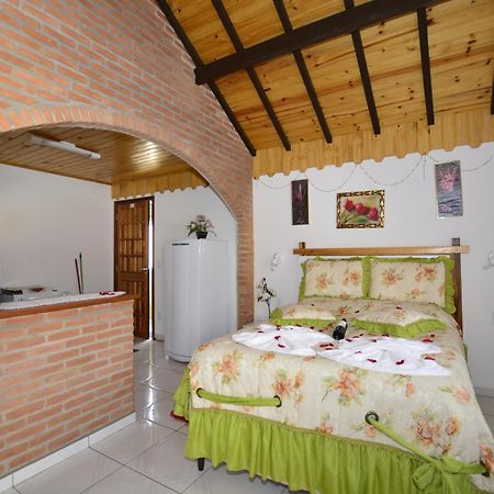 Pousada Cantinho Colibri Монти-Верди Номер фото